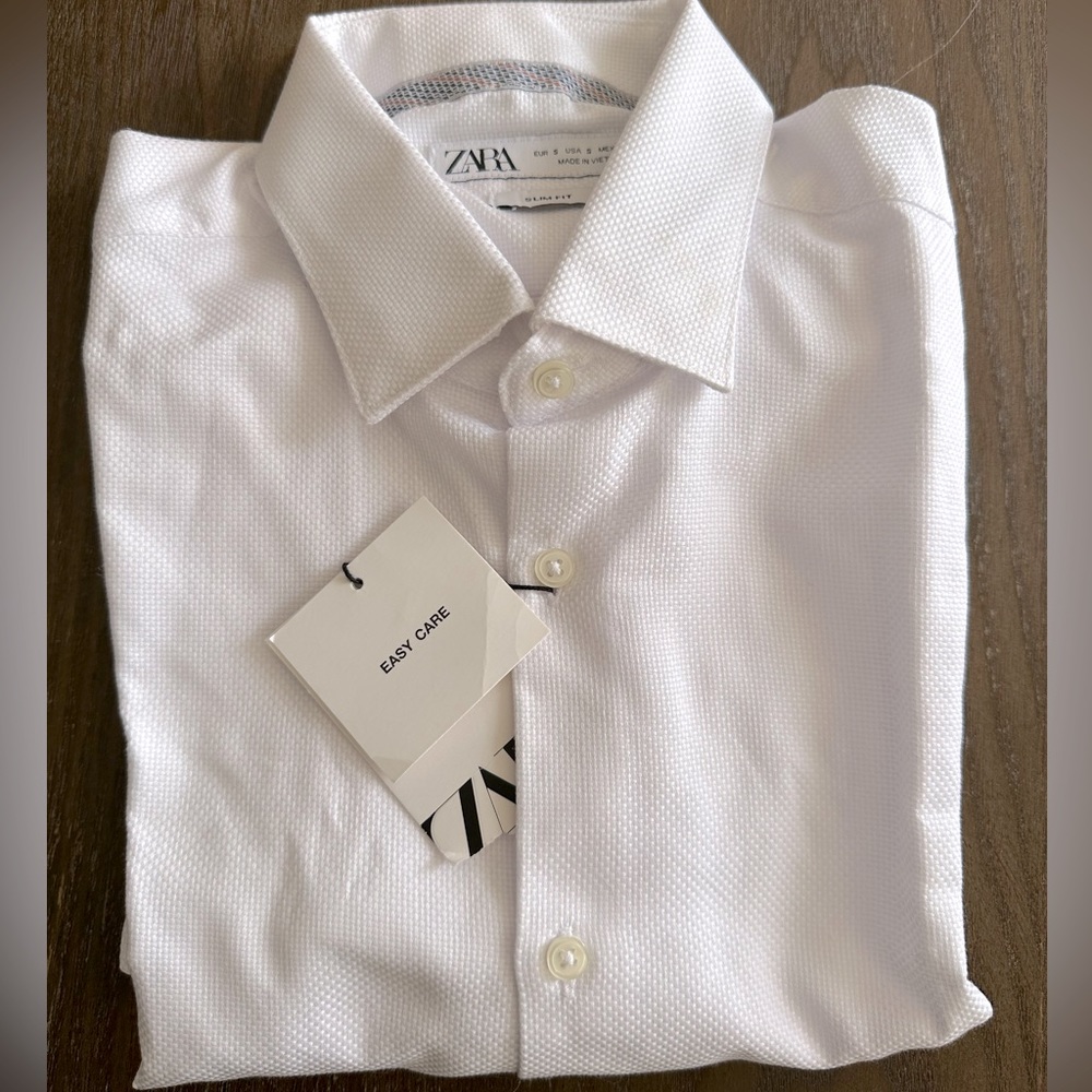 NWT/ Zara Small dress shirt / Slim fit